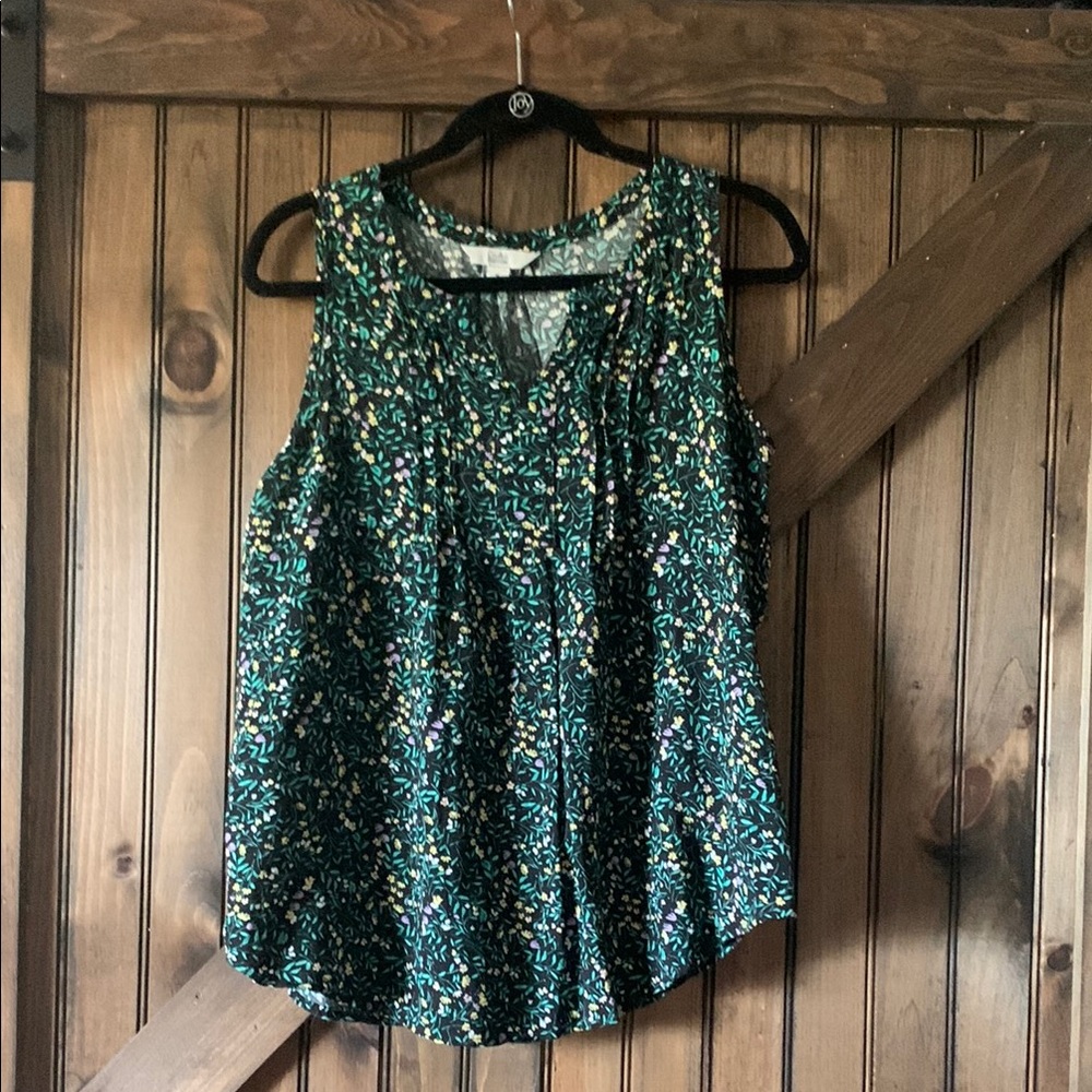 Croft & Barrow Green Floral Sleeveless Blouse